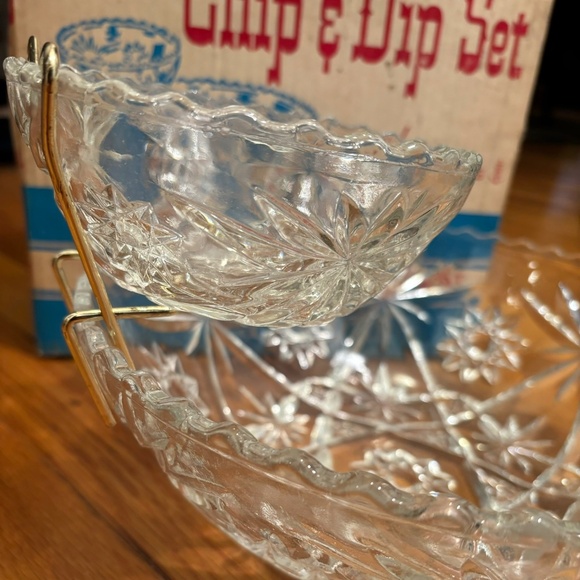 Like NEW Anchor Hocking 3 Piece Chip & Dip Set - Picture 2 of 4